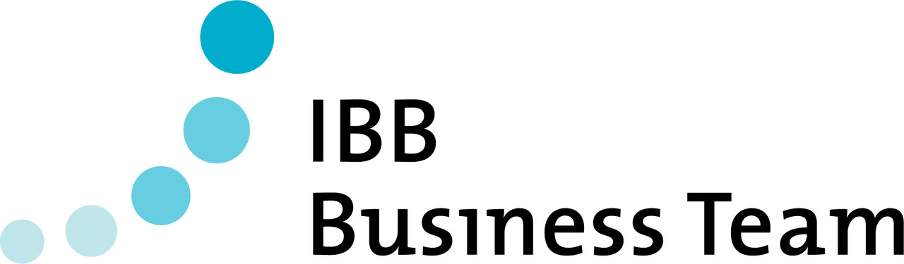 Logo des IBB Business Teams, bestehend aus einem grafischen Element mit blauen Punkten und dem Schriftzug „IBB Business Team“. Das Design vermittelt Professionalität und Dynamik.